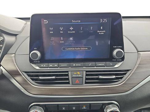Used 2023 Nissan Altima 2.5 SV FWD image 21