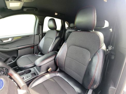 Used 2024 Ford Escape ST-Line w/ Tech Pack #1 AWD/4WD image 12