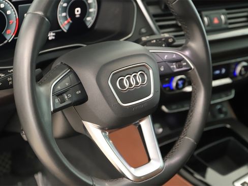 Certified 2022 Audi Q5 2.0T Premium Plus w/ Premium Plus Package image 16