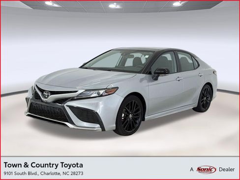 Used 2023 Toyota Camry XSE w/ Navigation Package FWD image 1