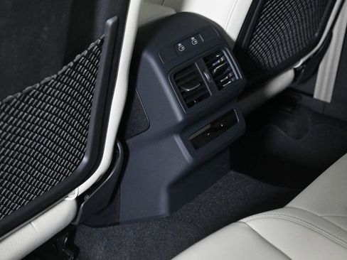 Certified 2025 Audi Q5 Premium w/ Convenience Package image 18