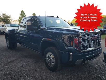 Used 2026 GMC Sierra 3500 Denali w/ Denali Reserve Package