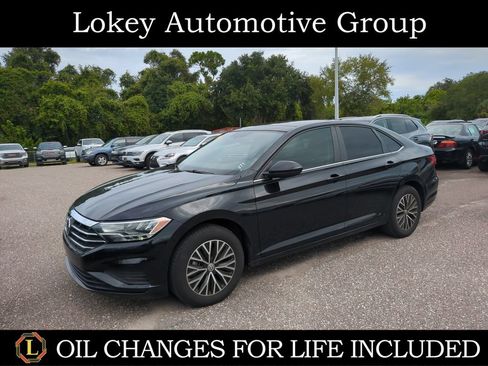 Used 2021 Volkswagen Jetta SE FWD image 1