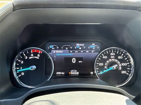Used 2022 Ford F350 Platinum w/ Tremor Off-Road Package image 15