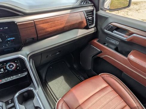Used 2022 GMC Sierra 1500 Denali Ultimate image 17