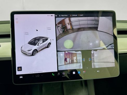 Used 2021 Tesla Model Y Long Range image 30