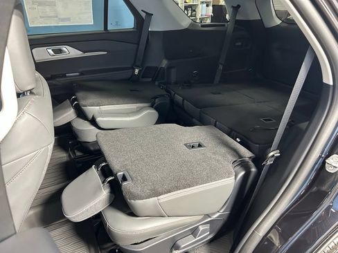 New 2026 Ford Explorer Active w/ Active Comfort Package AWD/4WD image 37