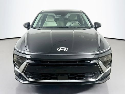 Used 2025 Hyundai Sonata SEL FWD image 2