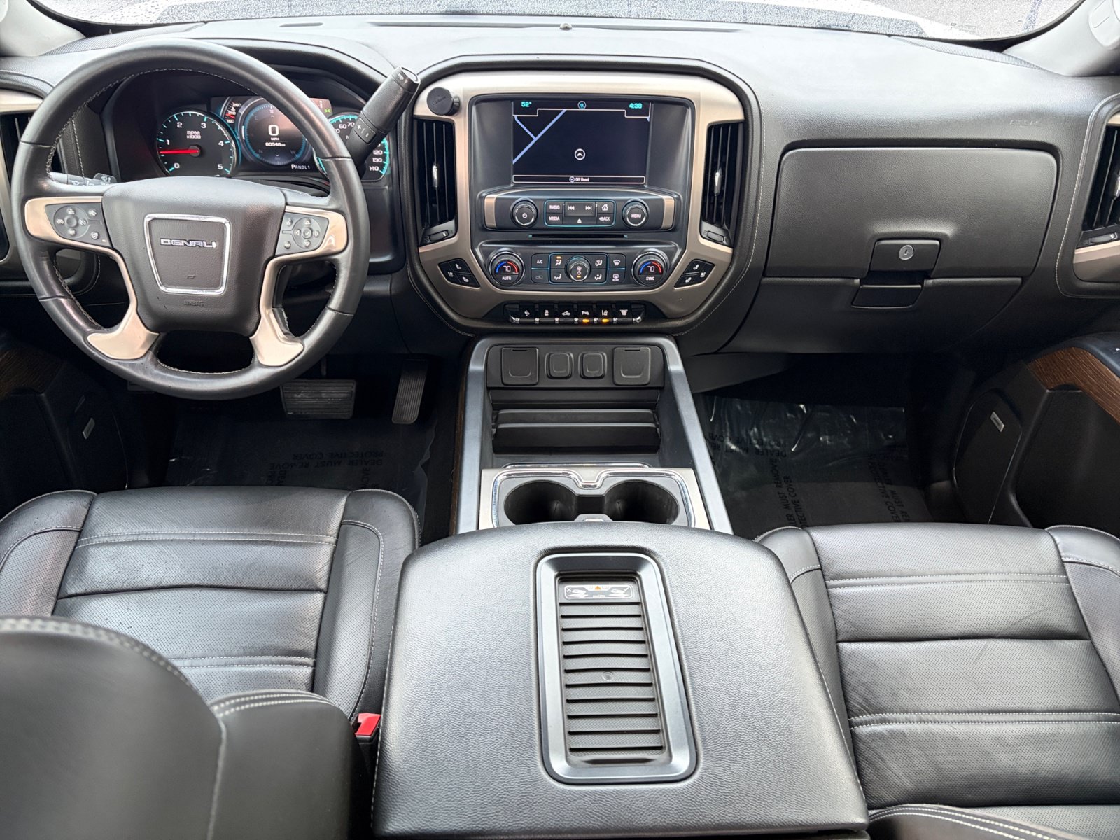 Used 2019 GMC Sierra 2500 Denali w/ Duramax Plus Package AWD/4WD image 18