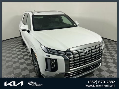 Used 2025 Hyundai Palisade Calligraphy FWD image 1