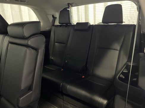 Certified 2024 Toyota Grand Highlander XLE image 12