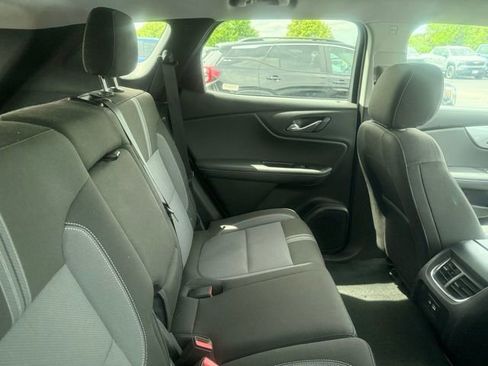Used 2025 Chevrolet Blazer LT AWD/4WD image 6