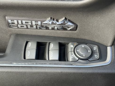 Used 2023 Chevrolet Silverado 1500 High Country w/ High Country Premium Package image 22