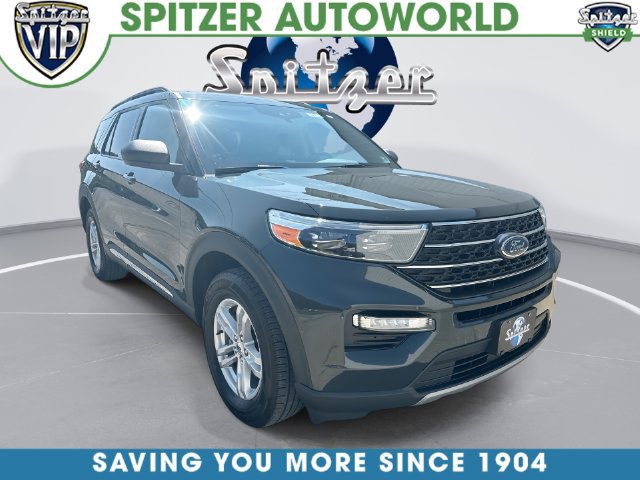 Used 2023 Ford Explorer XLT AWD/4WD image 1