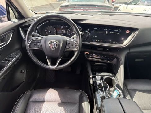 Used 2023 Buick Envision Essence image 10