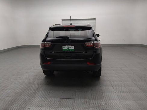 Used 2019 Jeep Compass Latitude FWD image 7