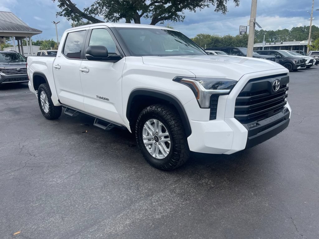 Used 2026 Toyota Tundra SR5 w/ SR5 Premium Package RWD image 8