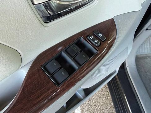 Used 2014 Toyota Sienna XLE FWD image 13