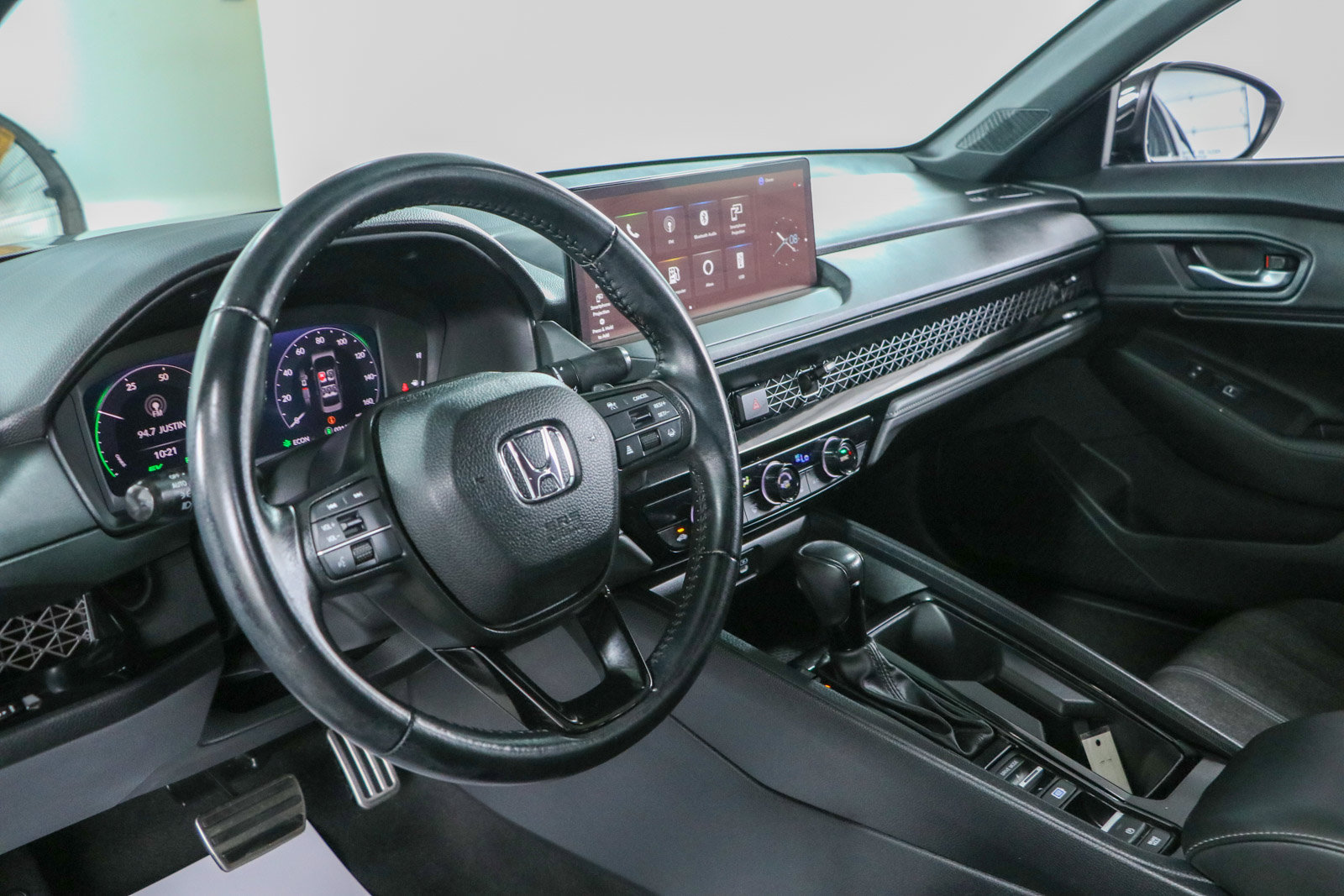 Used 2024 Honda Accord Sport image 23