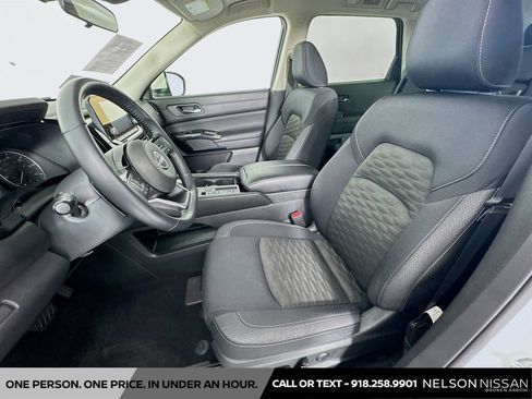 Used 2022 Nissan Pathfinder SV FWD image 20