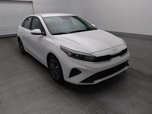 Used 2024 Kia Forte LXS image 13