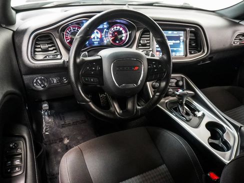 Used 2021 Dodge Challenger R/T Scat Pack RWD image 10
