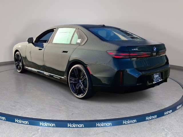 New 2027 BMW i7 xDrive60 AWD/4WD image 7