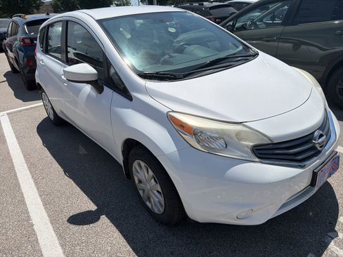Used 2016 Nissan Versa Note S FWD image 4