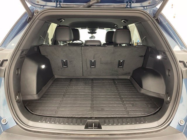Certified 2025 Chevrolet Equinox RS w/ Safety and Technology Package AWD/4WD image 15