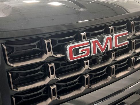 Used 2024 GMC Canyon AT4X image 32