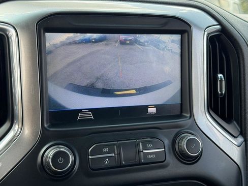 Used 2021 Chevrolet Silverado 2500 LT AWD/4WD image 13