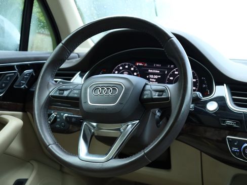 Used 2018 Audi Q7 3.0T Prestige image 6