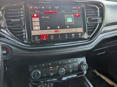 Used 2024 Dodge Durango GT image 15