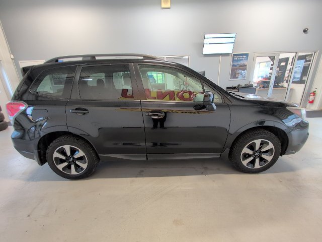 Used 2018 Subaru Forester 2.5i Premium w/ Protection Package #1 AWD/4WD image 6