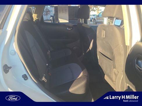 Used 2013 Nissan Rogue SV image 18