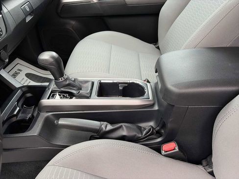 Used 2019 Toyota Tacoma SR5 image 21