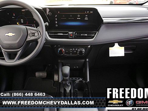 New 2026 Chevrolet TrailBlazer LT w/ Driver Confidence Package FWD image 19