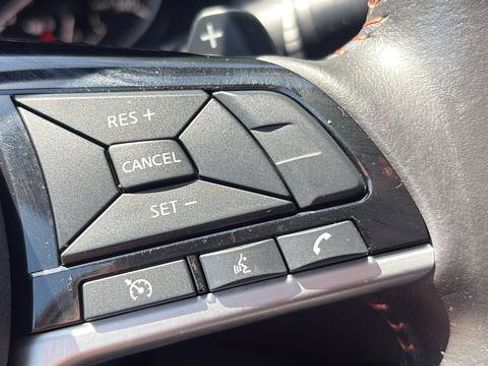 Used 2024 Nissan Altima 2.5 SR w/ SR Premium Package FWD image 19