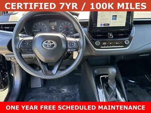 Used 2025 Toyota Corolla LE FWD image 17