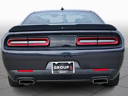 Used 2018 Dodge Challenger R/T Scat Pack image 4