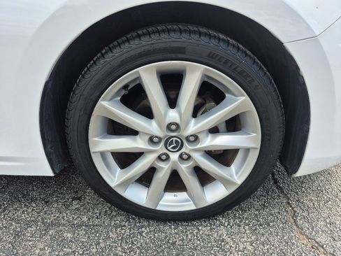 Used 2017 MAZDA MAZDA3 Touring FWD image 14