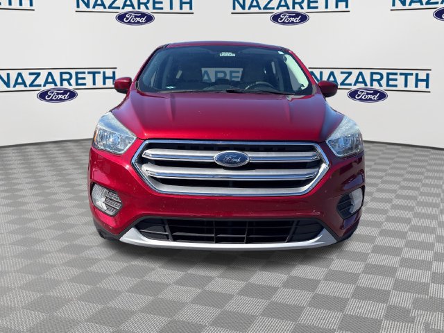 Used 2017 Ford Escape SE AWD/4WD image 2