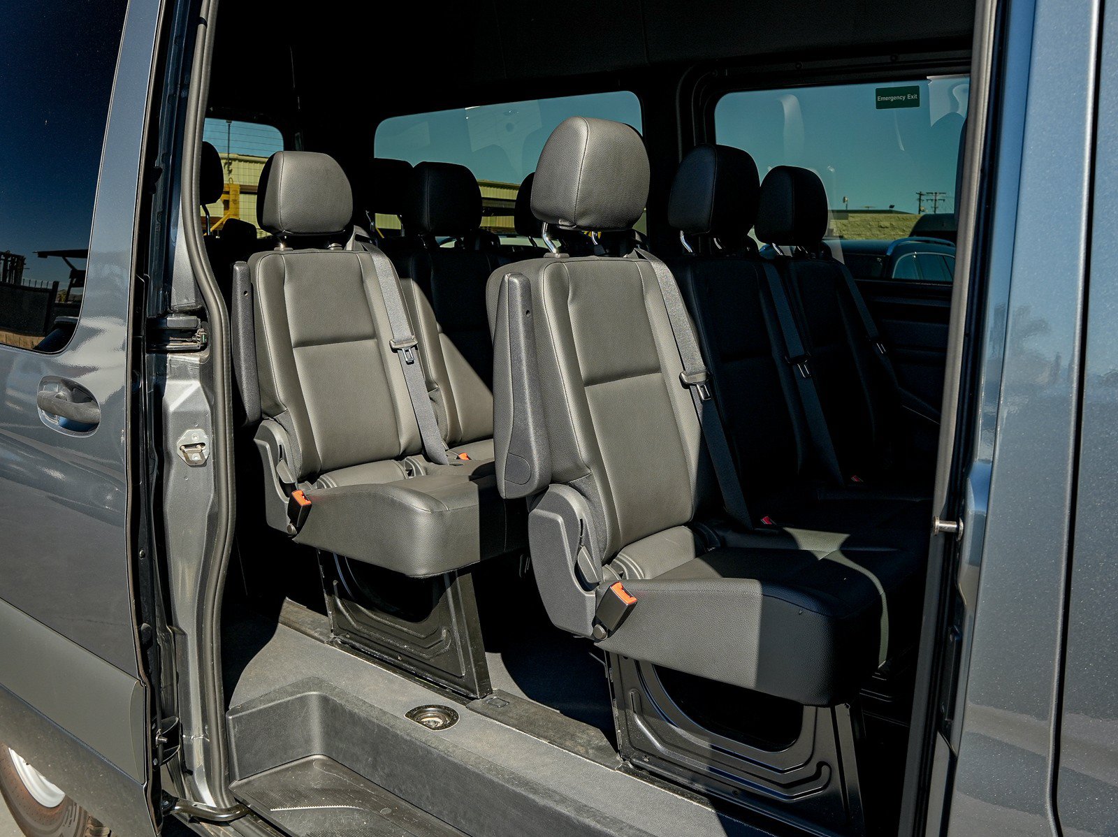 Used 2024 Mercedes-Benz Sprinter 2500 image 7