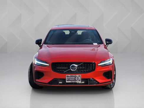 Certified 2024 Volvo S60 T8 Ultimate AWD/4WD image 2