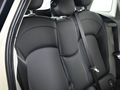 Used 2015 MINI Cooper 4-Door Hardtop FWD image 27
