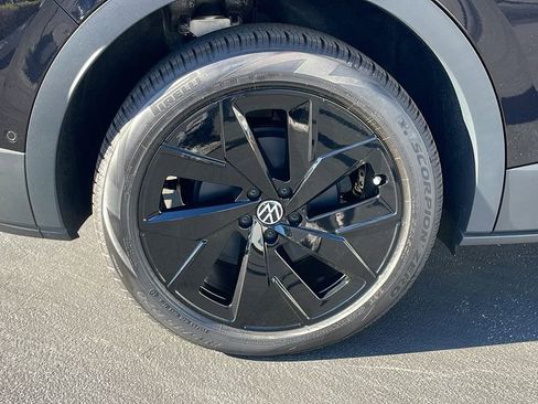 New 2025 Volkswagen ID.4 Pro S image 31