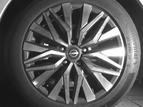 Used 2025 Nissan Altima 2.5 SV image 12