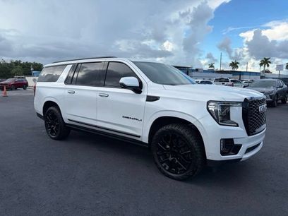 Used 2023 GMC Yukon XL Denali w/ Advanced Technology Package