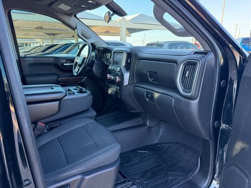 Used 2020 GMC Sierra 1500 Elevation w/ Elevation Value Package image 16