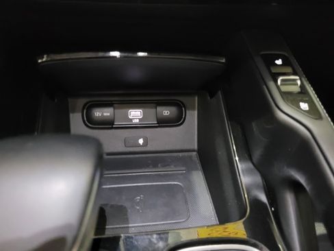 Used 2022 Kia Telluride SX image 41